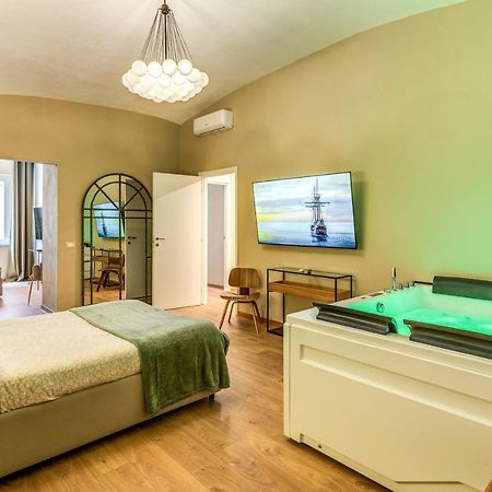 Апартаменты Downtown Srl - Croce Di Malta Royale Специя Экстерьер фото