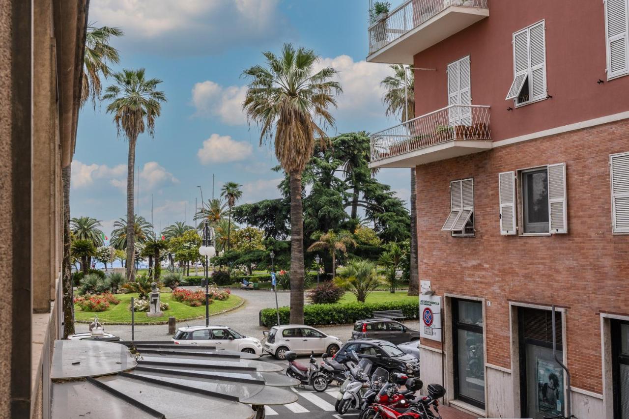 Апартаменты Downtown Srl - Croce Di Malta Royale Специя Экстерьер фото